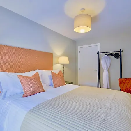 Lambert House * Harrogate