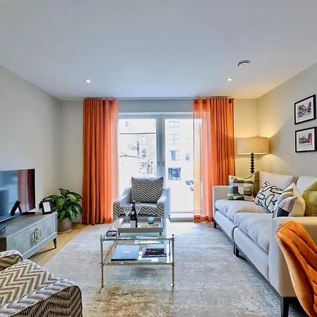 Daire Lambert House *